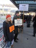 Unterst�tzer des B�ndnisses Fair Toys vor der Internationalen Spielwarenmesse 2012 in N�rnberg. 