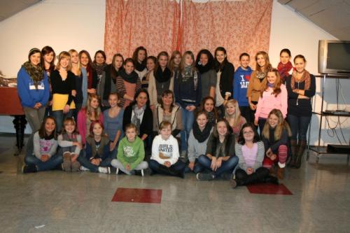Die Klassensprecherversammlung 2011/ 2012 mit den Verbindungslehrerinnen Frau Bartoszek und Frau Stickler