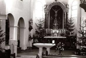Altarraum der  Pfarrkirche St. Michael Weihnachten 1977