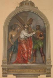 Jesus nimmt das Kreuz auf sich
  gestiftet von Gertraud Freund von Thurn