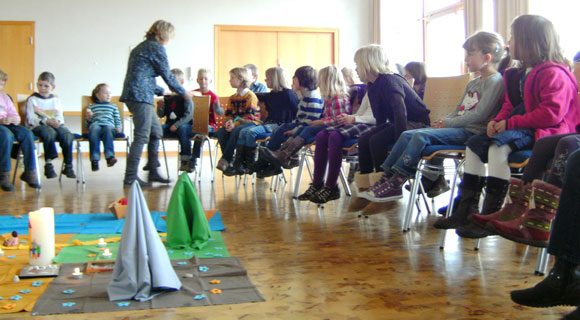 Kinderkirche im Pfarrsaal