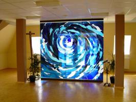 Die Glaswand 'Im Auge des Taifuns'