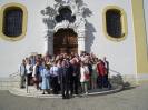 Gruppenbild vor der Wemdunger Wallfahrtskirche