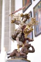 Der heilige Erzengel Michael siegt über  den Satan
  Ferdinand Dietz 1750
  Zunftstange in St.Michael Neunkirchen a.Brand
