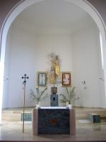 Altarraum der Filialkirche St. Johannes d.Täufer in Großenbuch - Maria und Elisabeth