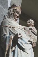 Madonna mit lächeldem Jesuskind um 1360 in St. Michael Neunkirchen am rand