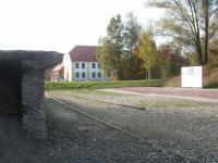 Blick auf das Kommandatur-Gebude des Konzentrationslagers Dachau, in dem Fritz Michael Gerlich erschossen wurde.