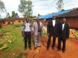 Besuch in der Pfarrei von Ildephonse Sabokwigina, kurzer Besuch in der Filialpfarrei