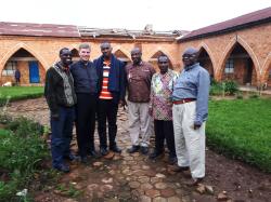 Besuch bei Mdard Ndayizeye in der Pfarrei Moriavia