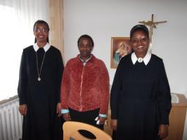 Sister Philis Wanjiuki Munyiri (Einkleidung 2010)
  Sister Lydiah Mwaura (Einkleidung 2008)
  Kandidatin Mary Mwaura, seit 2010 in Schnstatt
  